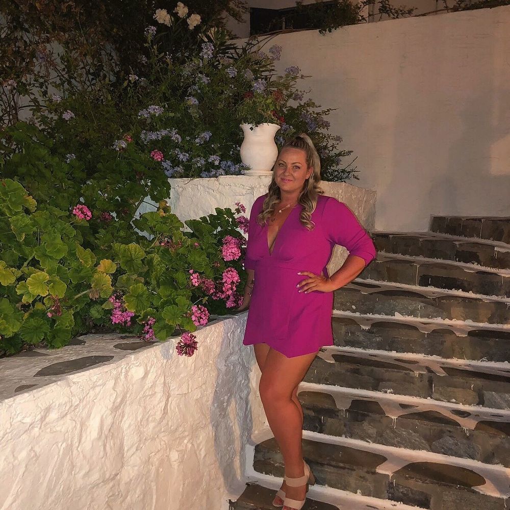 Meet your Posher, Despina